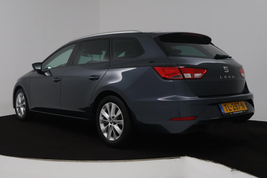 Seat ✅ Leon ST 1.0 EcoTSI Style Business Intense (PARKEERSENSOREN, NAVIGATIE, CARPLAY, CRUISE CONTROL)
