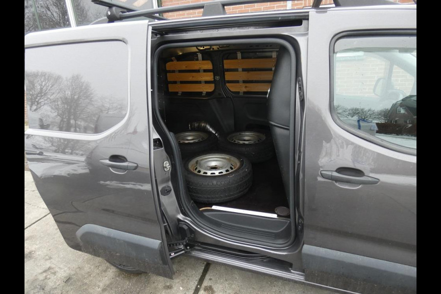 Peugeot Partner 1.5 BlueHDI Premium*3zits*navi leder*18 inch