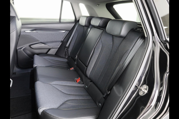 Škoda Elroq 60 Business Edition - Tour 204pk | Trekhaak | 20 inch | Stoelverwarming | Adaptive Cruise Control | Blind Spot