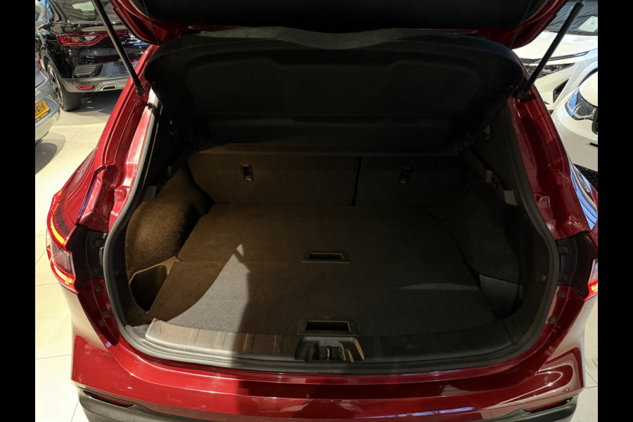 Nissan QASHQAI 1.6DIG-T 163PK Business Trekhaak-1500KG/Winter-pack/360-camera/Pano-dak