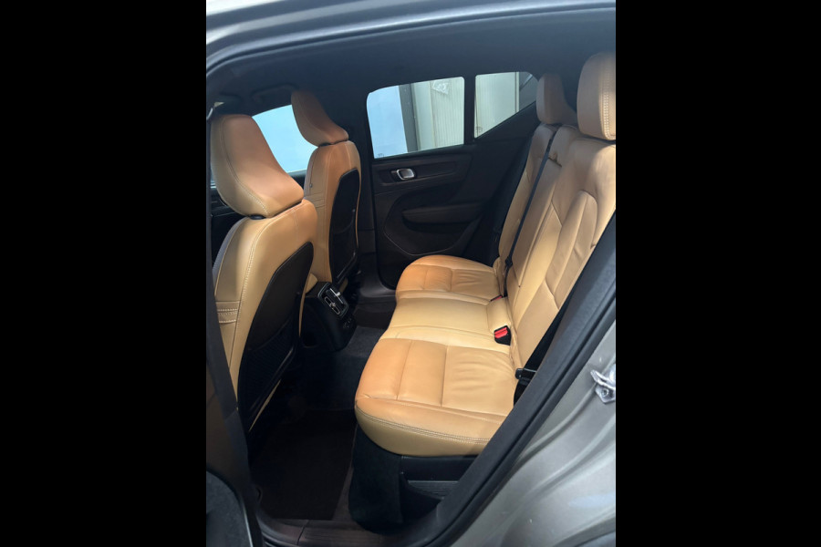 Volvo XC40 1.5 T5 Recharge Inscription Navi | Clima | Cruise | Leer | Trekhaak