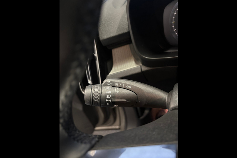 Volvo XC40 1.5 T5 Recharge Inscription Navi | Clima | Cruise | Leer | Trekhaak