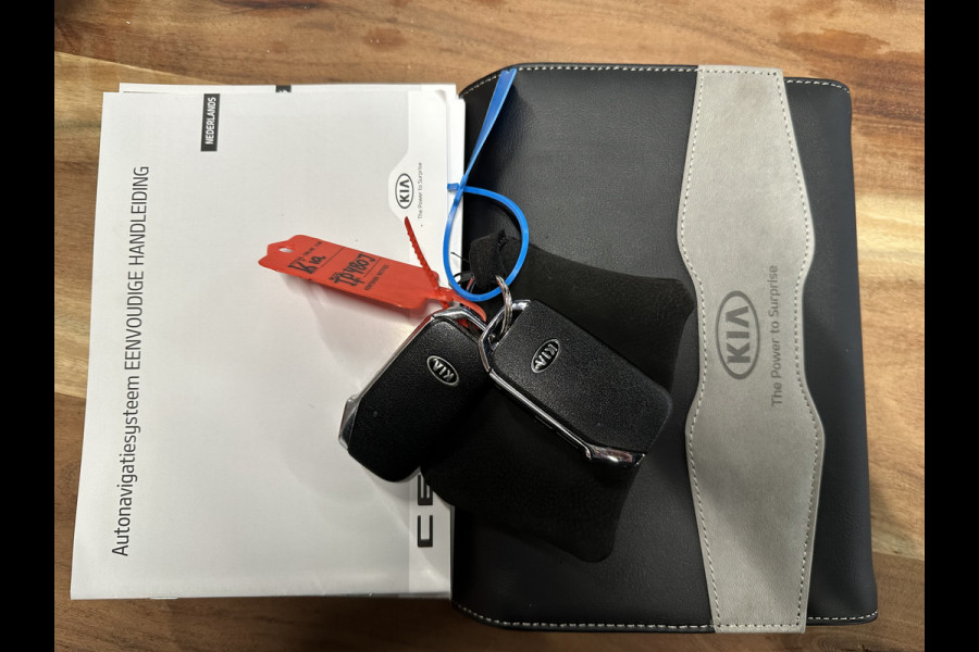 Kia Ceed Sportswagon 1.0 T-GDi DynamicPlusLine CLIMA / CRUISE / LANE ASSIST / STOEL & STUURVERWARMING