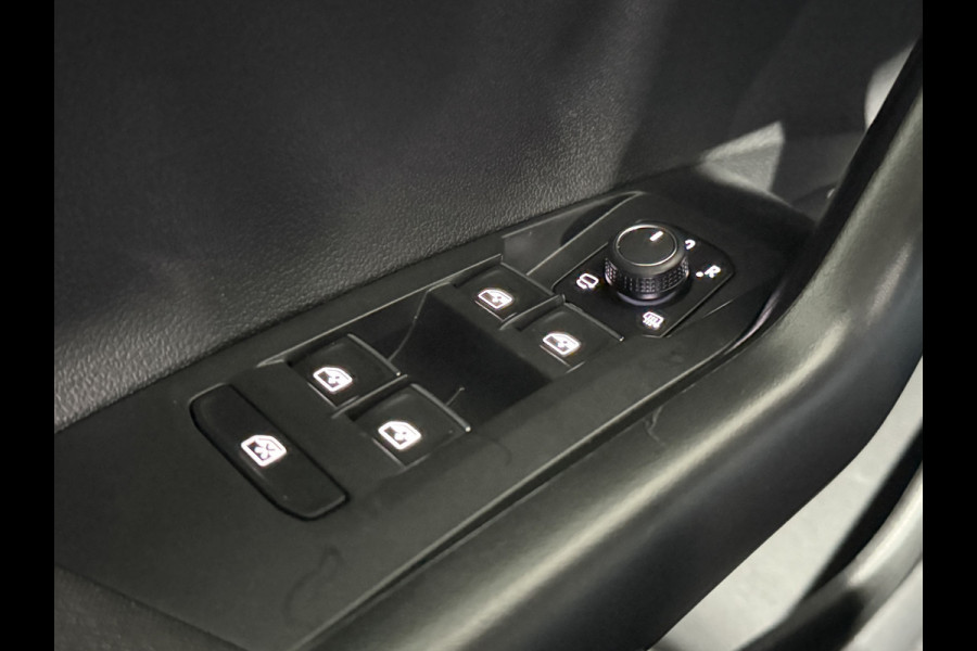 Volkswagen Taigo 1.0 TSI R-Line Edition / Automaat / Camera