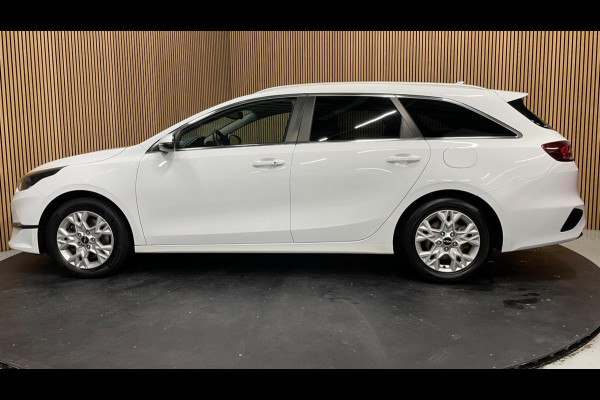 Kia Ceed Sportswagon 1.5 T-GDi DynamicPlusLine|160PK|AFN.TREKHAAK|1/2 LEDER|STOEL+STUURVERW|KEYLESS|NL-AUTO|NAP|1e EIG|IN.BTW|