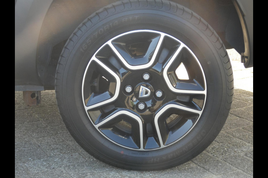 Dacia Spring Comfort Plus 27 kWh | NAVIGATIE |