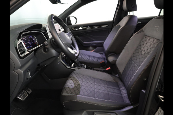 Volkswagen T-Roc 1.5 TSI R-Line 150 pk Automaat (DSG) | Verlengde garantie | Navigatie | Trekhaak (afneembaar) | Parkeersensoren (Park assist) | Achteruitrijcamera | R-Line |