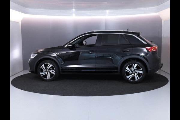 Volkswagen T-Roc 1.5 TSI R-Line 150 pk Automaat (DSG) | Verlengde garantie | Navigatie | Trekhaak (afneembaar) | Parkeersensoren (Park assist) | Achteruitrijcamera | R-Line |