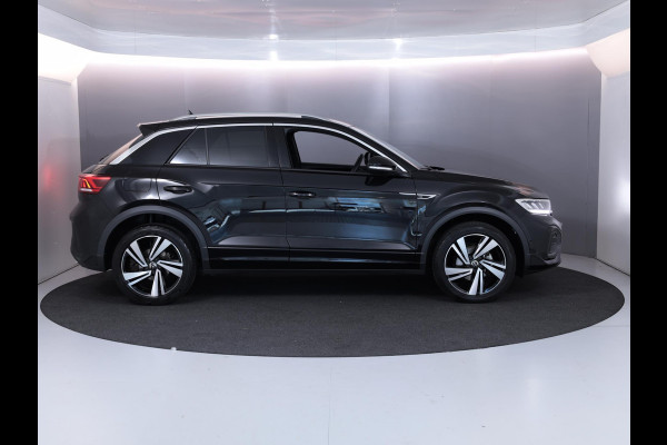 Volkswagen T-Roc 1.5 TSI R-Line 150 pk Automaat (DSG) | Verlengde garantie | Navigatie | Trekhaak (afneembaar) | Parkeersensoren (Park assist) | Achteruitrijcamera | R-Line |