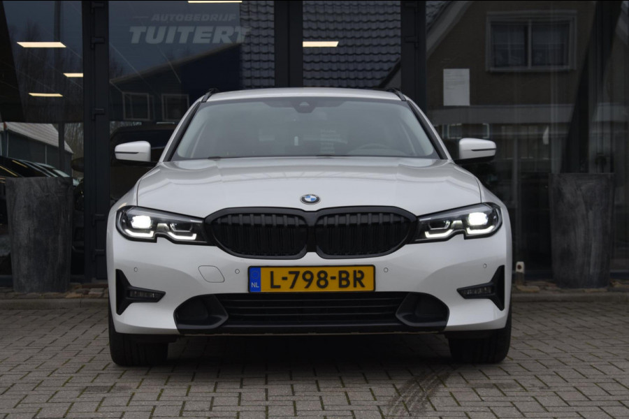 BMW 3 Serie Touring 318i High Executive Sport Line | TREKHAAK | APPLE CARPLAY | NAP | DEALER ONDERHOUDEN | ANDROID AUTO
