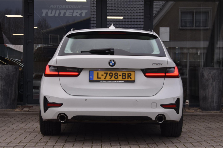 BMW 3 Serie Touring 318i High Executive Sport Line | TREKHAAK | APPLE CARPLAY | NAP | DEALER ONDERHOUDEN | ANDROID AUTO