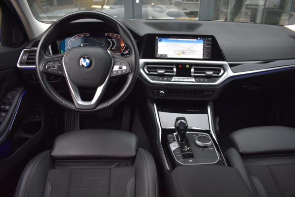 BMW 3 Serie Touring 318i High Executive Sport Line | TREKHAAK | APPLE CARPLAY | NAP | DEALER ONDERHOUDEN | ANDROID AUTO