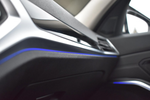 BMW 3 Serie Touring 318i High Executive Sport Line | TREKHAAK | APPLE CARPLAY | NAP | DEALER ONDERHOUDEN | ANDROID AUTO
