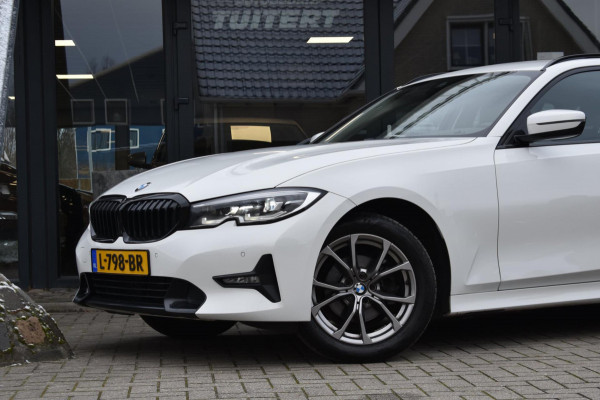 BMW 3 Serie Touring 318i High Executive Sport Line | TREKHAAK | APPLE CARPLAY | NAP | DEALER ONDERHOUDEN | ANDROID AUTO
