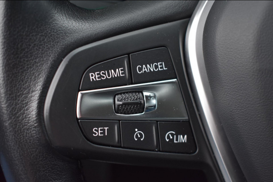 BMW 3 Serie Touring 318i High Executive Sport Line | TREKHAAK | APPLE CARPLAY | NAP | DEALER ONDERHOUDEN | ANDROID AUTO