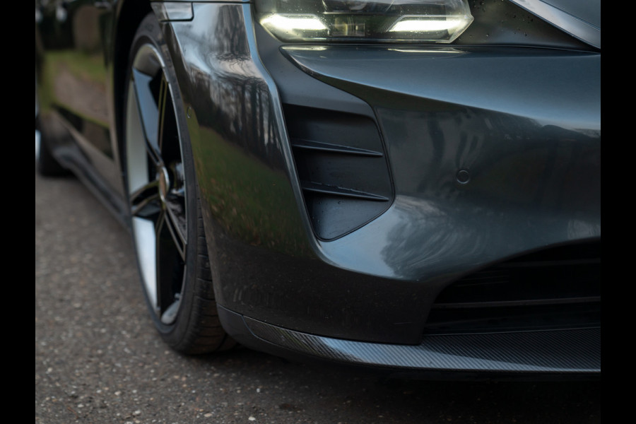 Porsche Taycan Turbo S 93 kWh | SportDesign Carbon | Burmester | Keramisch | PDCC Sport | Porsche Approved 12-2026