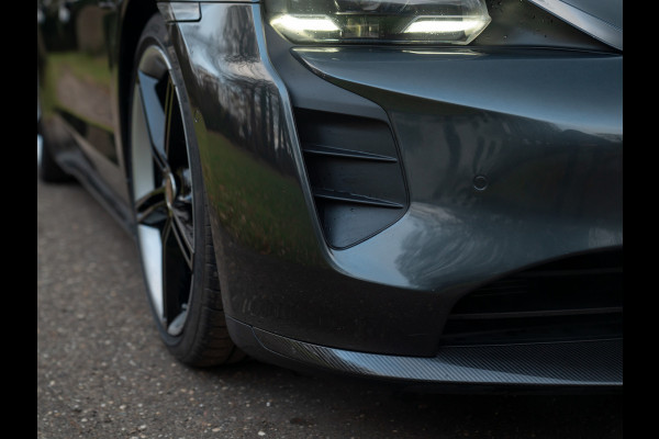 Porsche Taycan Turbo S 93 kWh | SportDesign Carbon | Burmester | Keramisch | PDCC Sport | Porsche Approved 12-2026