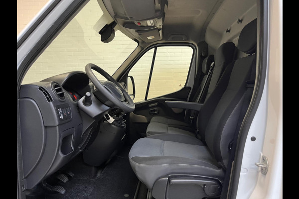 Renault Master T35 2.3 dCi 170PK euro6 L3H2 3Persoons Airco, Navigatie, Omvormer V230, Luchtvering, Trekhaak, RIJKLAARPRIJS!
