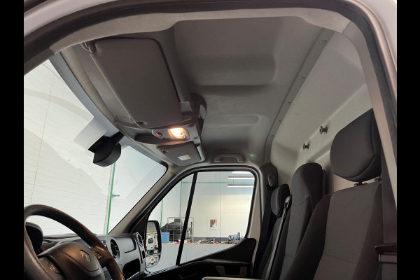 Renault Master T35 2.3 dCi 170PK euro6 L3H2 3Persoons Airco, Navigatie, Omvormer V230, Luchtvering, Trekhaak, RIJKLAARPRIJS!