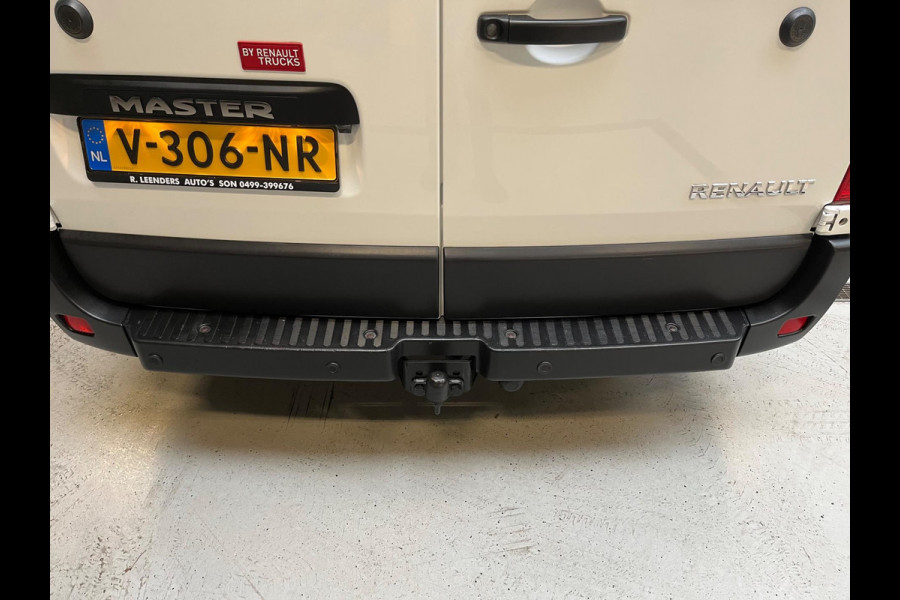 Renault Master T35 2.3 dCi 170PK euro6 L3H2 3Persoons Airco, Navigatie, Omvormer V230, Luchtvering, Trekhaak, RIJKLAARPRIJS!