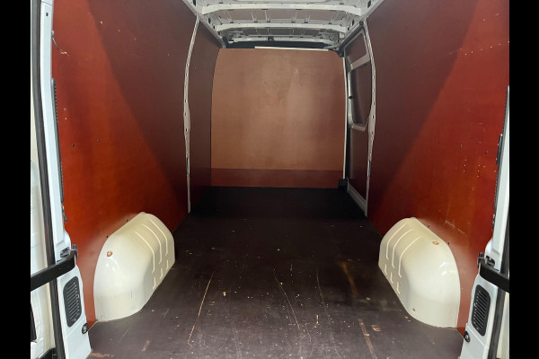 Renault Master T35 2.3 dCi 170PK euro6 L3H2 3Persoons Airco, Navigatie, Omvormer V230, Luchtvering, Trekhaak, RIJKLAARPRIJS!
