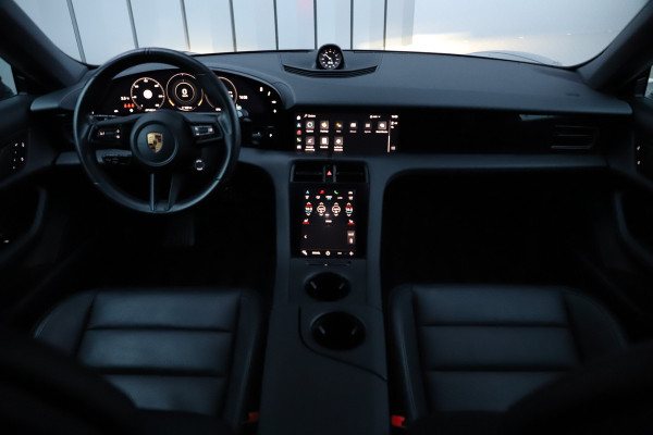 Porsche Taycan Cross Turismo 4 93 kWh | 476PK | Luchtvering (PASM) | Keyless-go | Sport-chrono | Bose | Hefsysteem vooras | Stuurwielverw. | 2022.