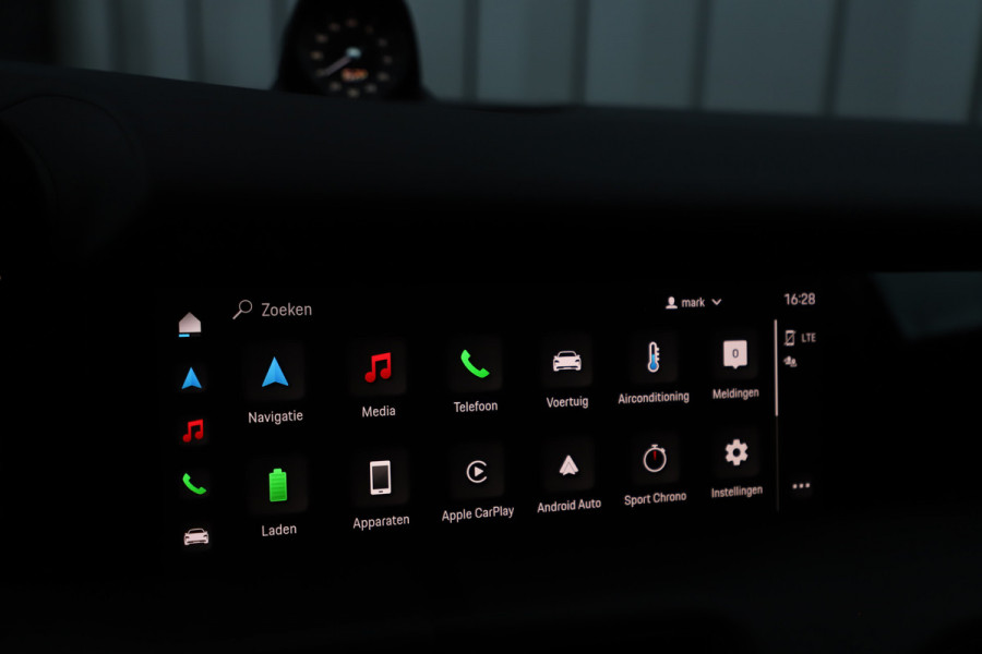 Porsche Taycan Cross Turismo 4 93 kWh | 476PK | Luchtvering (PASM) | Keyless-go | Sport-chrono | Bose | Hefsysteem vooras | Stuurwielverw. | 2022.