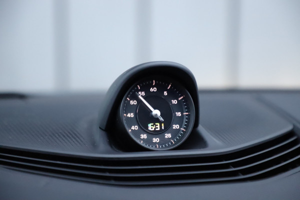 Porsche Taycan Cross Turismo 4 93 kWh | 476PK | Luchtvering (PASM) | Keyless-go | Sport-chrono | Bose | Hefsysteem vooras | Stuurwielverw. | 2022.