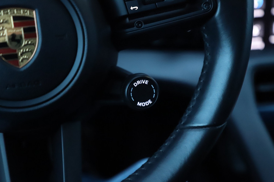 Porsche Taycan Cross Turismo 4 93 kWh | 476PK | Luchtvering (PASM) | Keyless-go | Sport-chrono | Bose | Hefsysteem vooras | Stuurwielverw. | 2022.