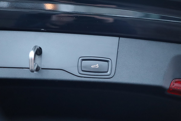 Porsche Taycan Cross Turismo 4 93 kWh | 476PK | Luchtvering (PASM) | Keyless-go | Sport-chrono | Bose | Hefsysteem vooras | Stuurwielverw. | 2022.