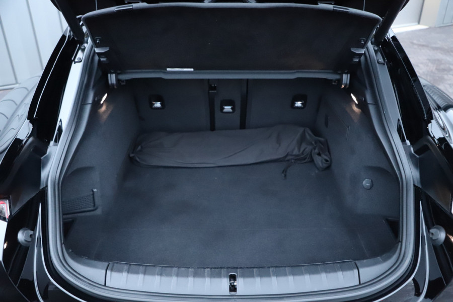 Porsche Taycan Cross Turismo 4 93 kWh | 476PK | Luchtvering (PASM) | Keyless-go | Sport-chrono | Bose | Hefsysteem vooras | Stuurwielverw. | 2022.