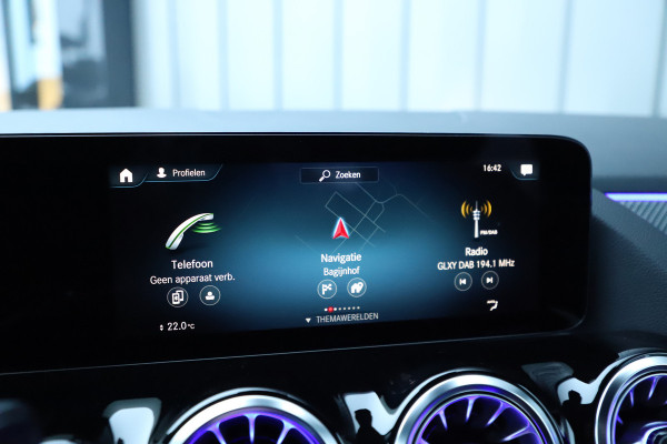 Mercedes-Benz GLA 250e AMG | 218PK | Sfeerverlichting | Led | Stoelverwarming | Standkachel | Widescreen | Carplay | Clima | 2022.