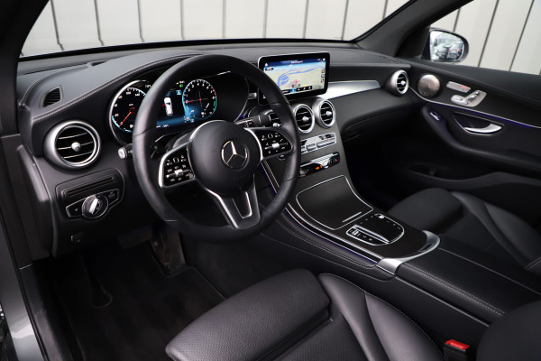 Mercedes-Benz GLC 300e AMG 4-Matic | 320PK | Head-up | Keyless-go | Sfeerverlichting | Multibeam | Stuurwielverw. | Air-balance | 2020.