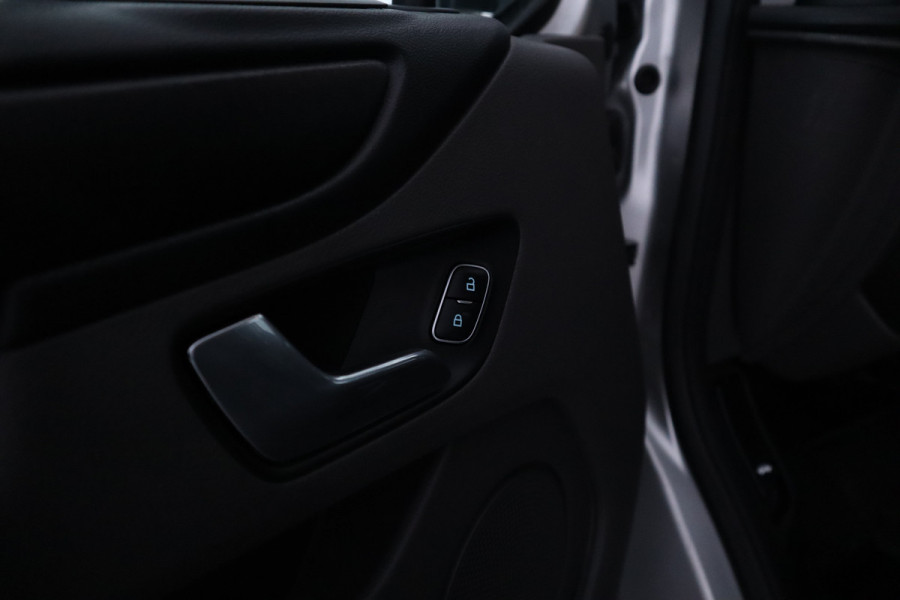 Ford Transit Custom 340 2.0 TDCI L2H2 Limited 130Pk, Navigatie, Airco