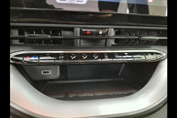 Fiat 500E Icon 42 kWh Navigatie Apple Carplay/Android Auto Cruise Control Virtual Cockpit Climate Control Lichtmetalen velgen