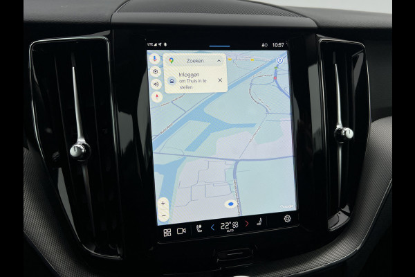 Volvo XC60 B4 Plus Dark | Trekhaak | Camera | Memory