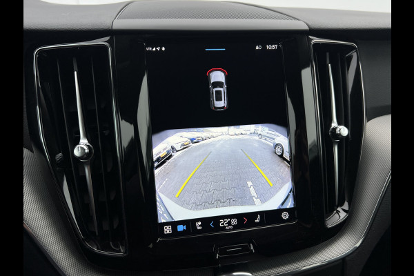 Volvo XC60 B4 Plus Dark | Trekhaak | Camera | Memory