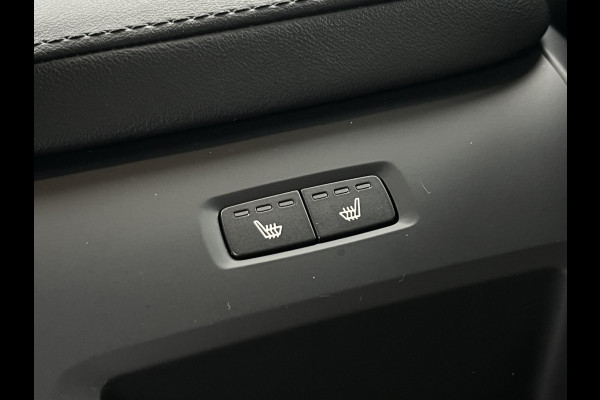 Volvo XC60 B4 Plus Dark | Trekhaak | Camera | Memory