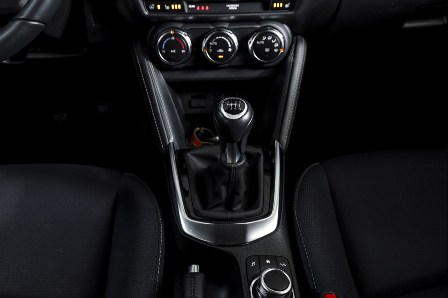 Mazda 2 1.5 Skyactiv-G 90 PK Luxury Orig. NL | Cruise | Stoel-+Stuurverw. | PDC | App. Connect | ECC | LM 16" |