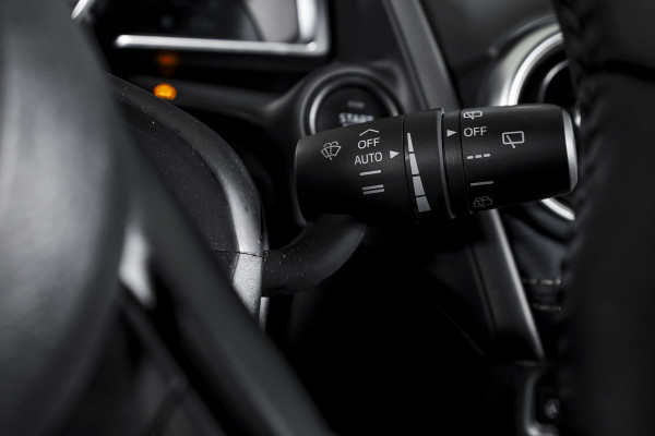 Mazda 2 1.5 Skyactiv-G 90 PK Luxury Orig. NL | Cruise | Stoel-+Stuurverw. | PDC | App. Connect | ECC | LM 16" |