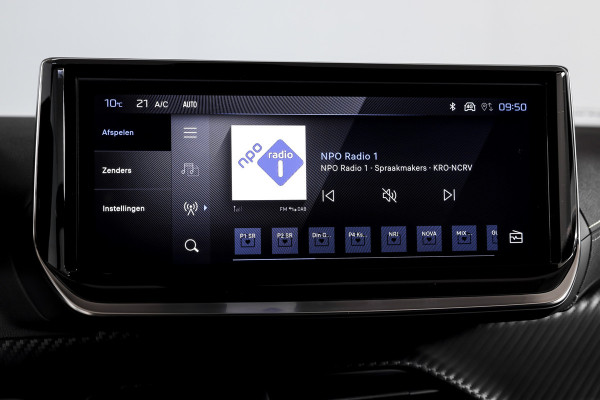 Peugeot 2008 1.2 Hybrid 145 GT - Automaat | Alcantara Pack | Drive Assist Pack | Dig. Cockpit | Adapt. Cruise | Stoelverw. | PDC | Camera | NAV + App. Connect | ECC | DAB | LM 17" | 7665