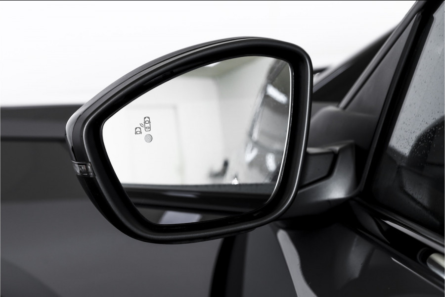 Peugeot 2008 1.2 Hybrid 145 GT - Automaat | Alcantara Pack | Drive Assist Pack | Dig. Cockpit | Adapt. Cruise | Stoelverw. | PDC | Camera | NAV + App. Connect | ECC | DAB | LM 17" | 7665