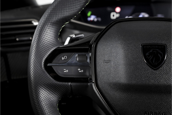 Peugeot 2008 1.2 Hybrid 145 GT - Automaat | Alcantara Pack | Drive Assist Pack | Dig. Cockpit | Adapt. Cruise | Stoelverw. | PDC | Camera | NAV + App. Connect | ECC | DAB | LM 17" | 7665