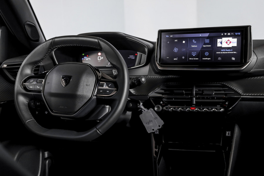 Peugeot 2008 1.2 Hybrid 145 Allure - Automaat | Dig. Cockpit | Adapt. Cruise | Stoelverw. | PDC | Camera | App. Connect | ECC | DAB | LM 17" | 8308