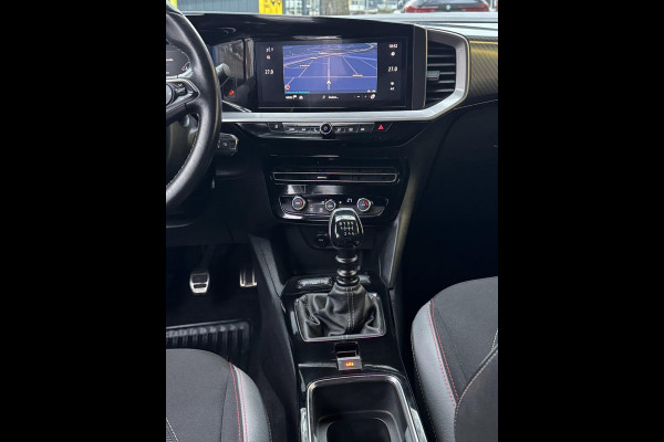 Opel Mokka 1.2 Turbo GS Line Navigatie / Apple CarPlay I Airco I LED I PDC I Sport velgen I 39.000 KM Dealer onderhouden
