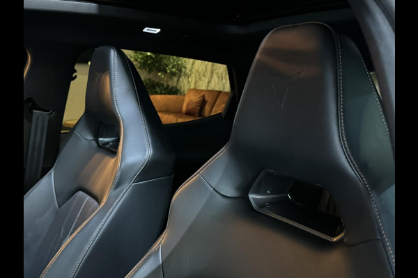 CUPRA Formentor 1.4 e-Hybrid VZ Performance Garantie Pano Camera StuurVW StoelVW Sfeer ACC Clima Navi Lane Led Dab Rijklaar