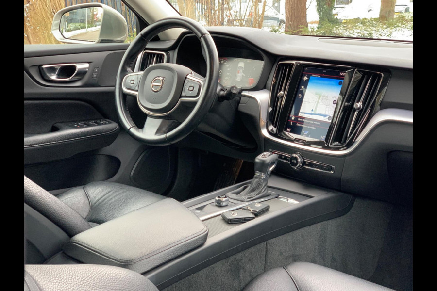 Volvo V60 2.0 D4 Inscription 190PK LEDER FULL 2021 DEALER OH / NETTO EXPORT € 14.950