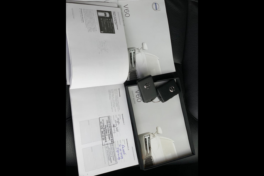 Volvo V60 2.0 D4 Inscription 190PK LEDER FULL 2021 DEALER OH / NETTO EXPORT € 14.950