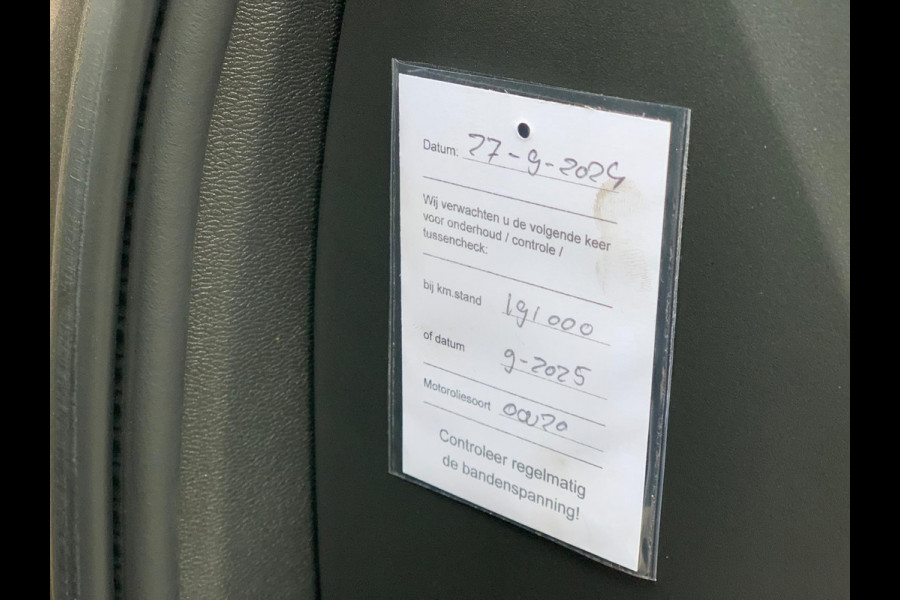 Volvo V60 2.0 D4 Inscription 190PK LEDER FULL 2021 DEALER OH / NETTO EXPORT € 14.950