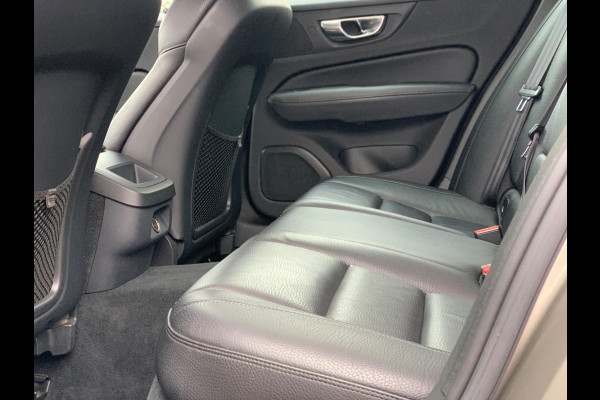 Volvo V60 2.0 D4 Inscription 190PK LEDER FULL 2021 DEALER OH / NETTO EXPORT € 14.950